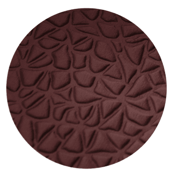 třešňově červená